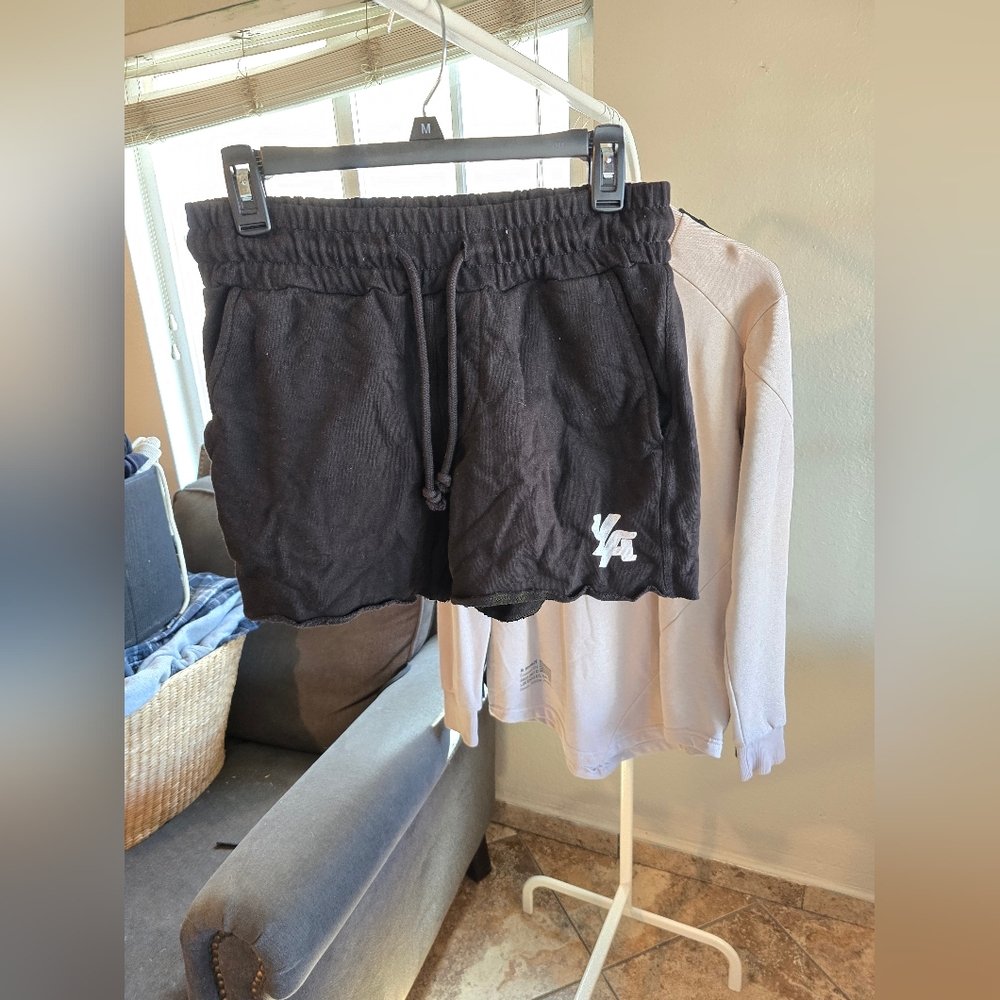 Men's Black Short Shorts - YoungLA